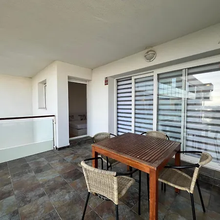 Con Piscina En Apartament Roses